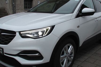 Opel Grandland (X) 109.108 km 9.950 &euro; Würzburg 97080