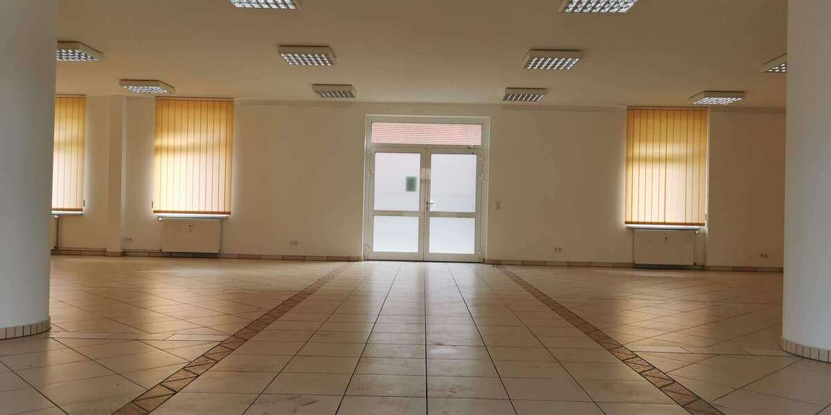 Gewerbeobjekt Strausberg Altstadt - 2.350&euro; | Angebot:27021259