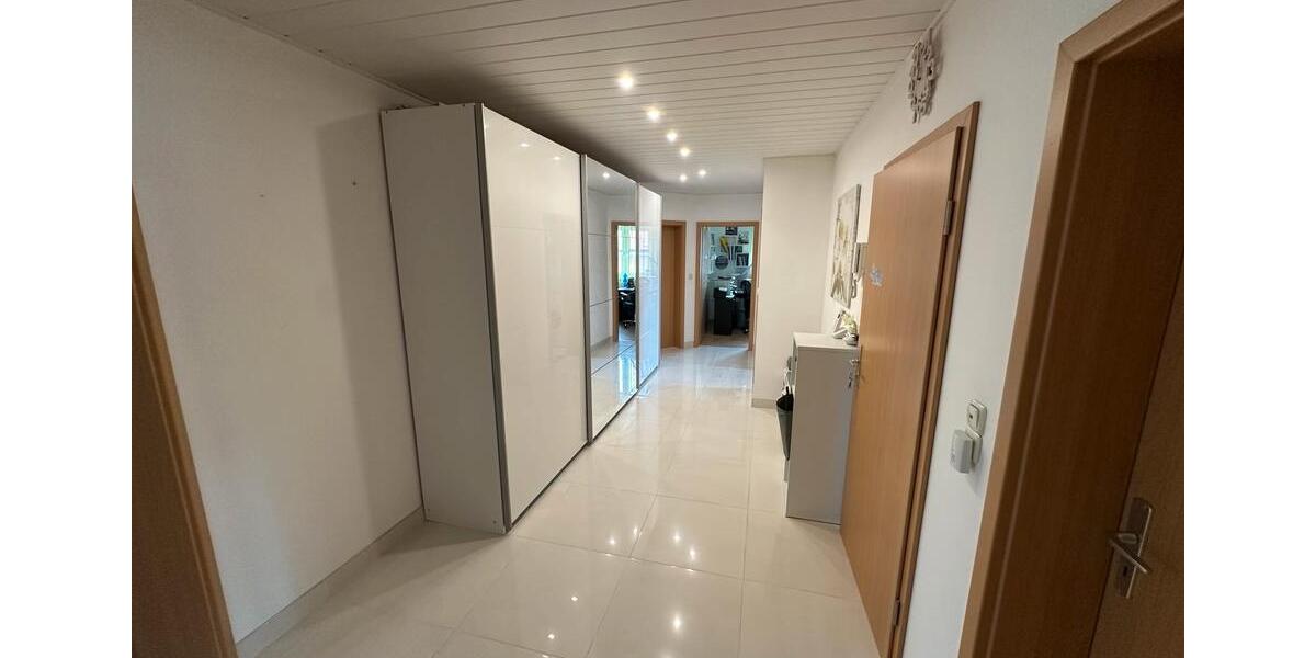 Einfamilienhaus Montabaur - 9 Zimmer, 266 m&sup2;, 589.000&euro; | Angebot:26166477