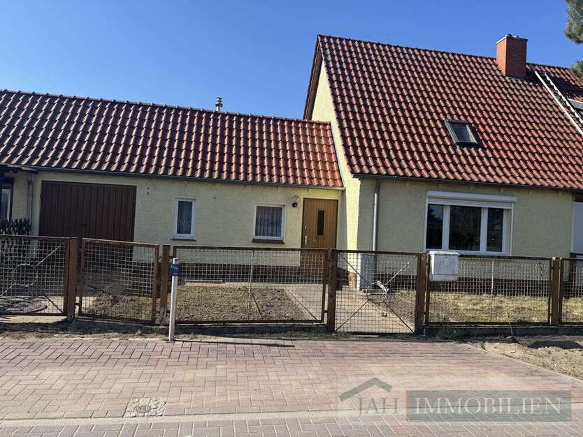 Haus zum Kaufen in Leegebruch 249.500 € 105 m²