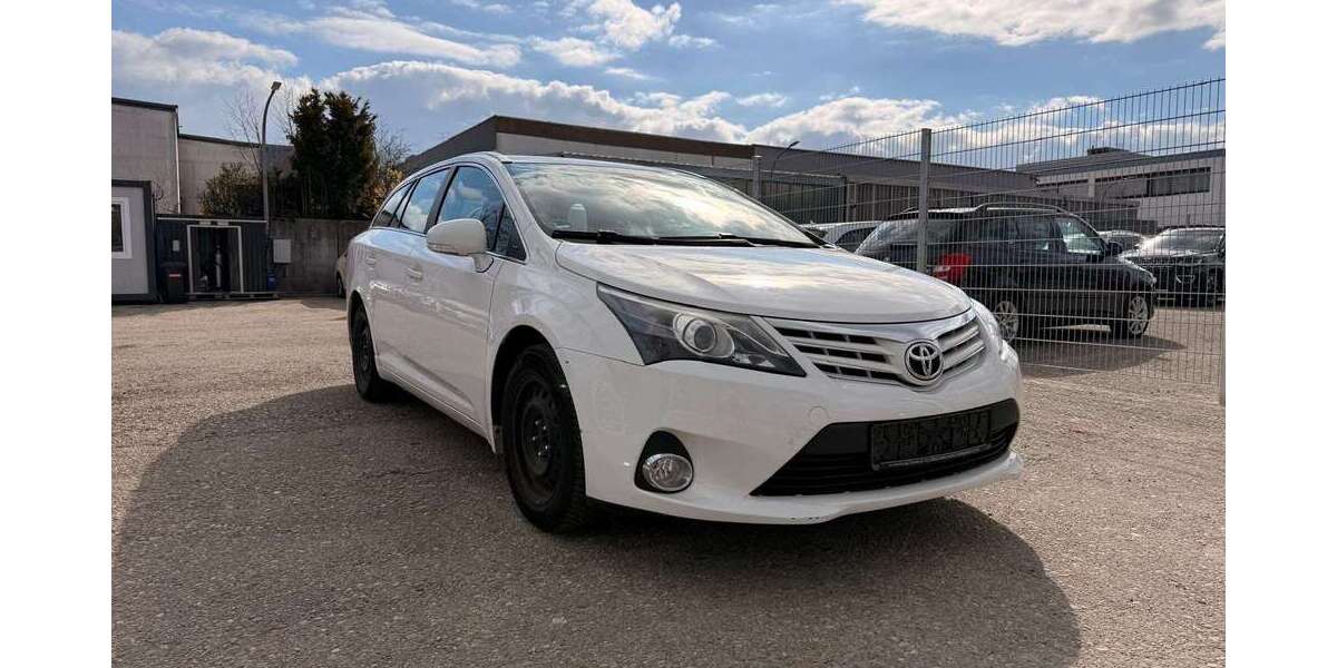 Toyota Avensis 202.500 km 5.999 &euro; München 80807