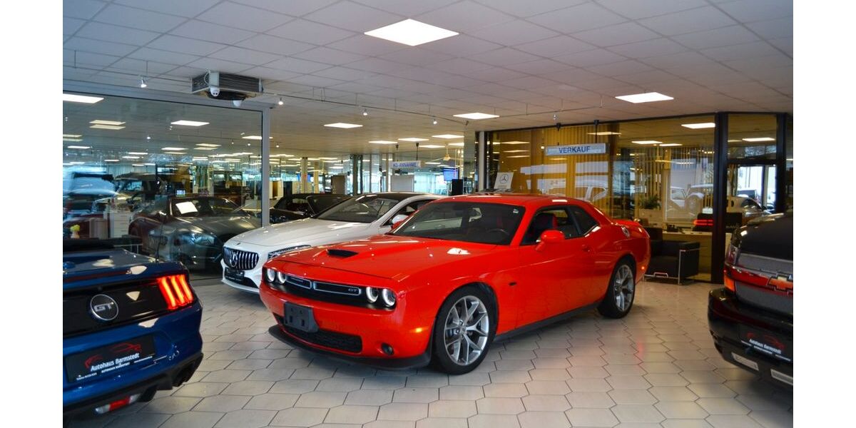 Dodge Challenger 86.000 km 29.900 &euro; Barmstedt 25355