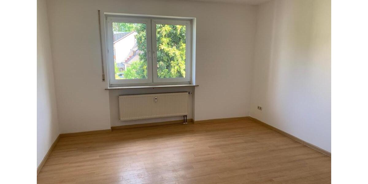 Etagenwohnung Ebermannstadt - 3 Zimmer, 85 m&sup2;, 850&euro; | Angebot:26409765