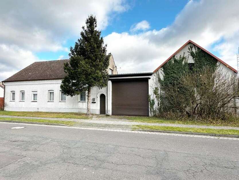 Haus zum Kaufen in Mieste 89.000 € 160 m²