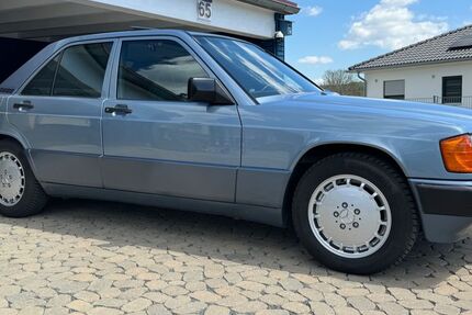 Mercedes-Benz 190 114.000 km 17.900 € Oberdachstetten 91617