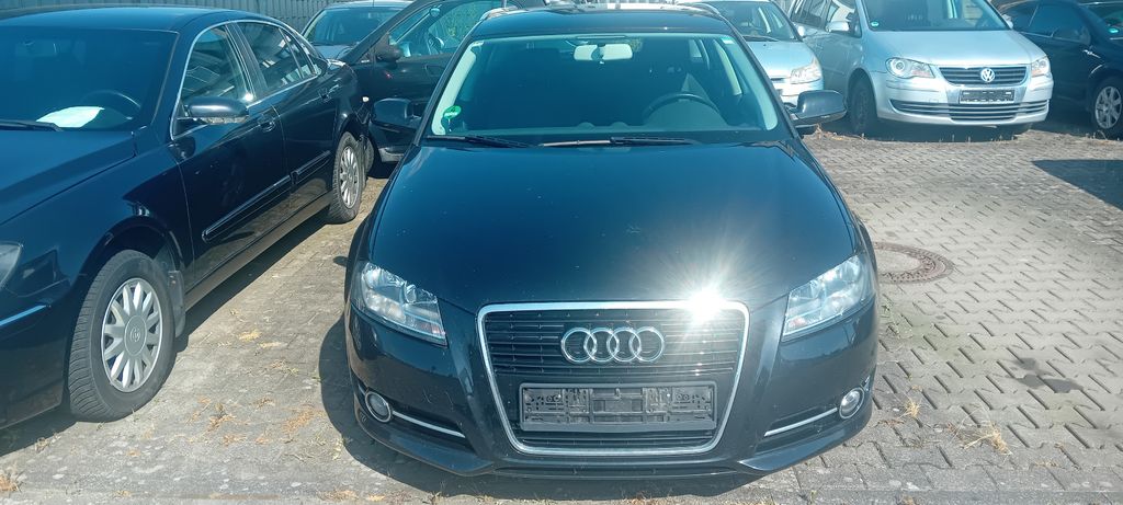 Audi A3 136.000 km 8.500 &euro; Lage 32791
