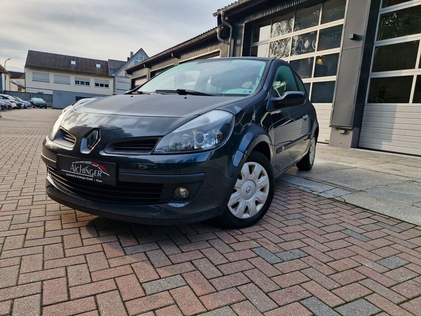 Renault Clio 206.386 km 2.490 € Floß 92685