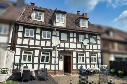 Haus Holzminden - 1 Zimmer, 227 m&sup2;, 75.000&euro; | Angebot:26806459