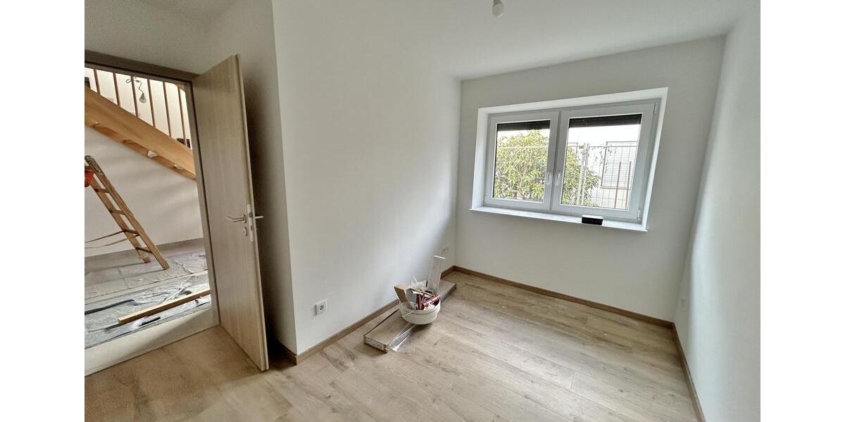 Einfamilienhaus Stuhr - 6 Zimmer, 205 m&sup2;, 2.100&euro; | Angebot:25477673