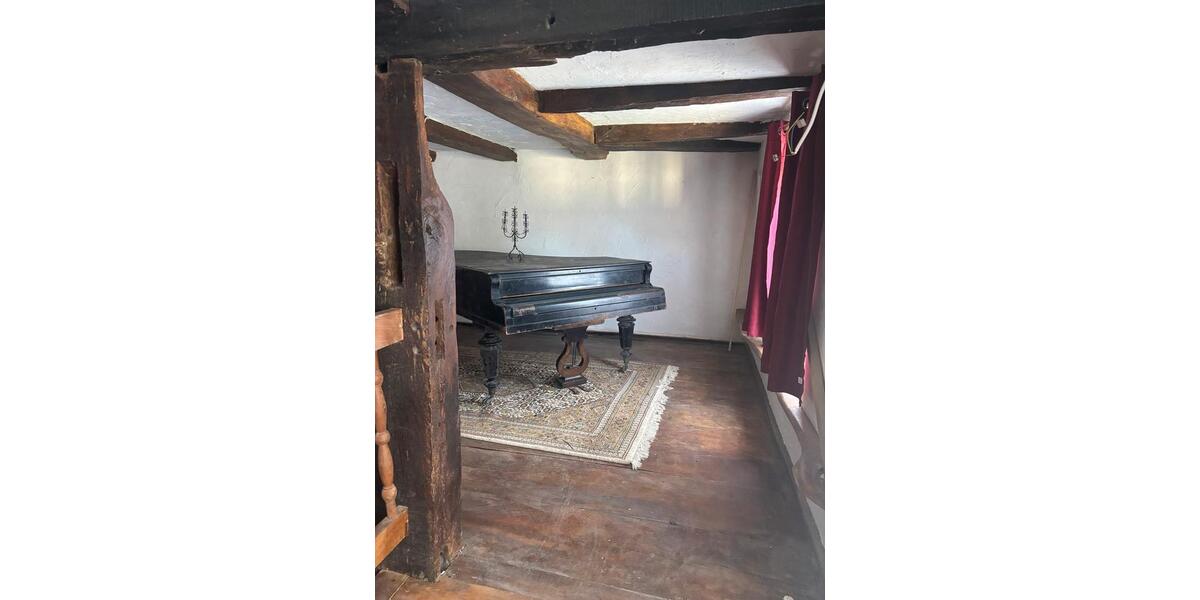 Einfamilienhaus Schieder-Schwalenberg Schwalenberg - 4 Zimmer, 180 m&sup2;, 1.200&euro; | Angebot:26125151