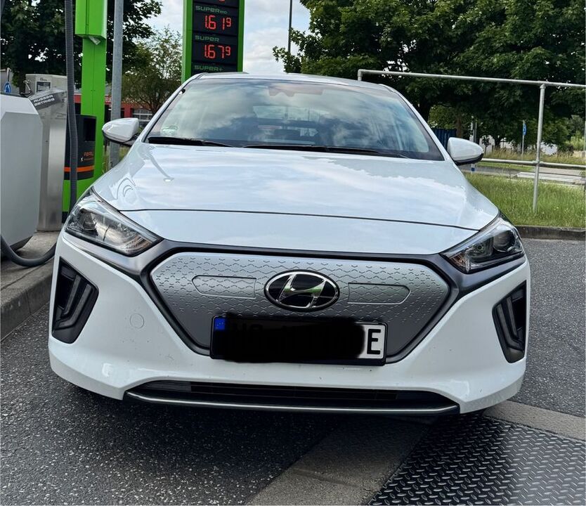 IONIQ