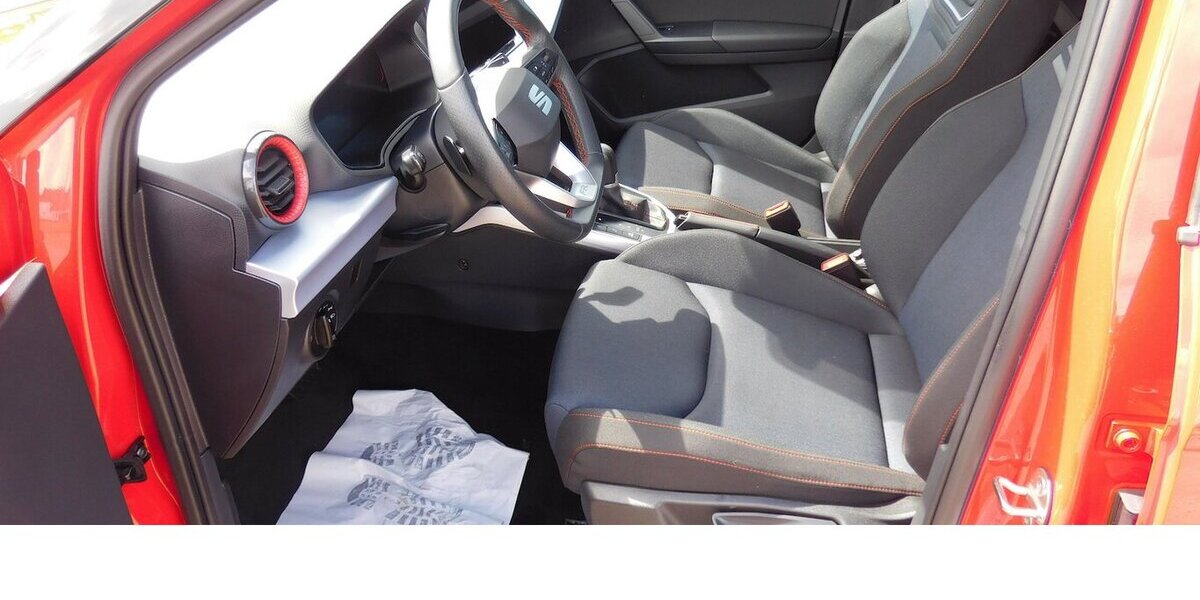 Seat Arona 1.0 FR-Line TSI BMT DSG Navi Klima Alu 14.600 km 17.990 &euro; Vordorf 38533