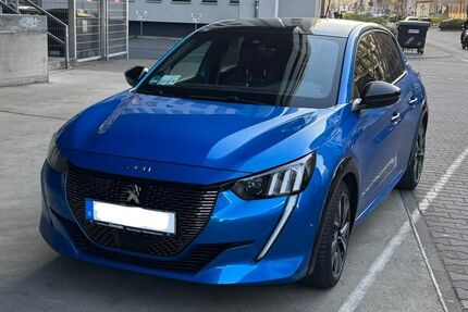 Peugeot 208 25.000 km 18.000 &euro; Frankfurt am Main 60385