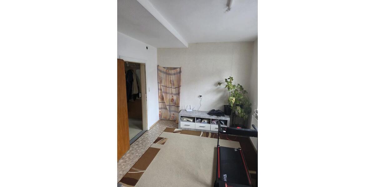 Einfamilienhaus Einbeck - 11 Zimmer, 253 m&sup2;, 1.200&euro; | Angebot:26500466