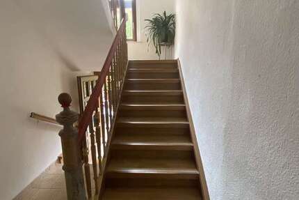 Haus Kretzschau - 10 Zimmer, 270 m&sup2;, 172.000&euro; | Angebot:26387454
