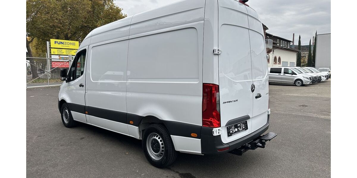 Mercedes-Benz Sprinter 194.170 km 29.750 &euro; Mainz 55122