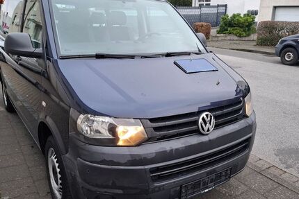 VW T5 Transporter 334.000 km 9.350 &euro; Paderborn 33100