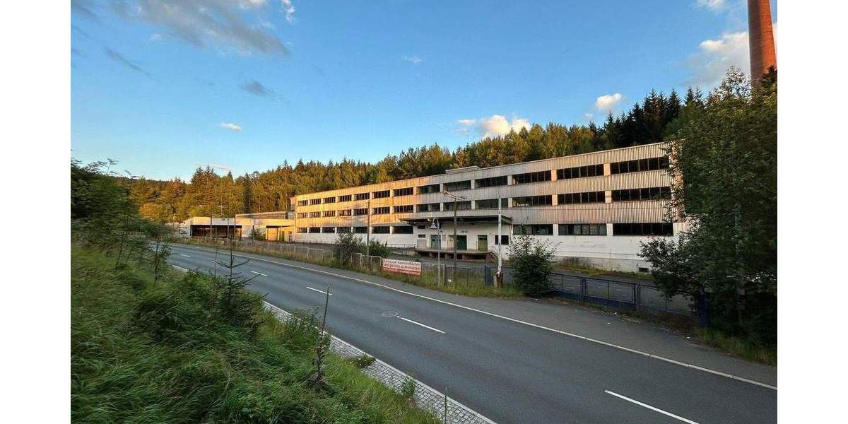 Gewerbeimmobilie mit Entwicklungspotenzial - ca. 6.000?m² Nutzfläche provisionsfrei im Share Deal zimmer