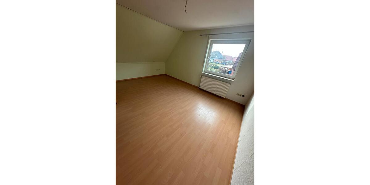 Etagenwohnung Großefehn - 5 Zimmer, 100 m&sup2;, 820&euro; | Angebot:26108964