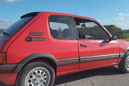 Peugeot 205