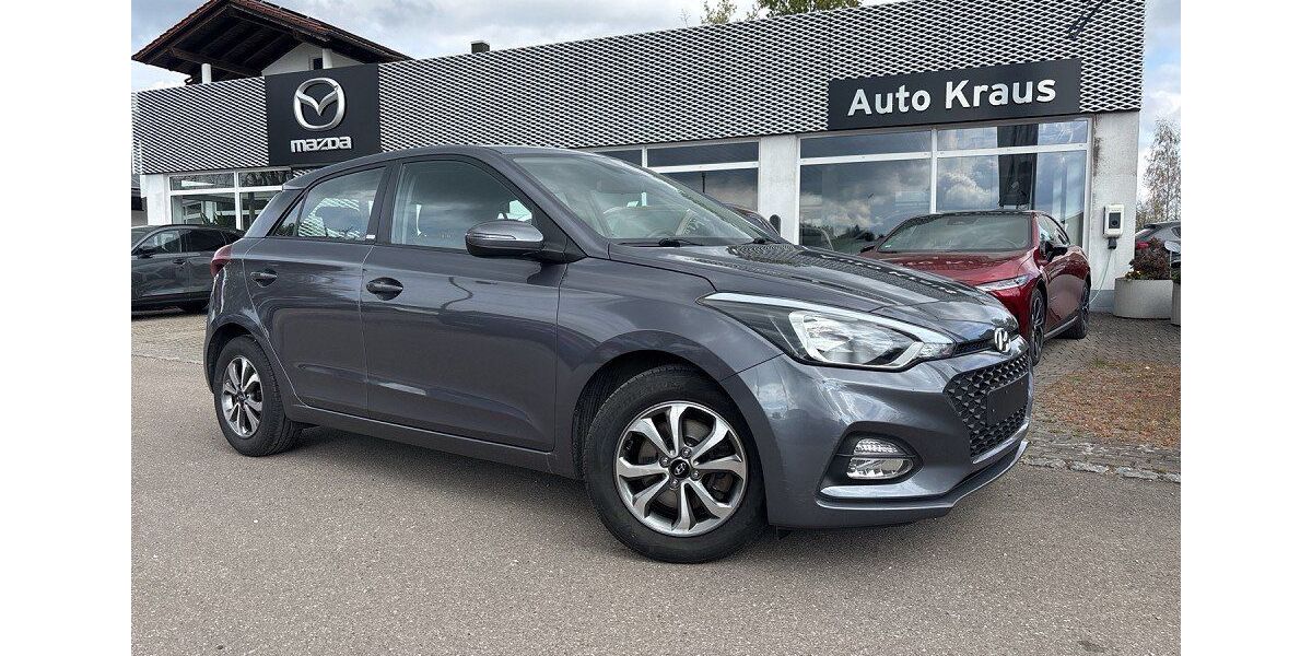 Hyundai i20 116.006 km 10.490 &euro; Buttenwiesen 86647