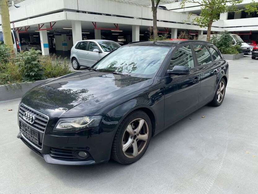 Audi A4 215.000 km 3.999 € München 80809
