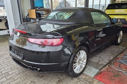 Alfa Romeo Spider 78.900 km 12.900 € Remscheid 42855