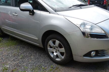 Peugeot 5008 87.000 km 3.600 &euro; Nordhausen 99734