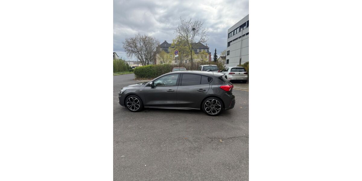 Ford Focus 90.839 km 19.950 &euro; Brühl 50321