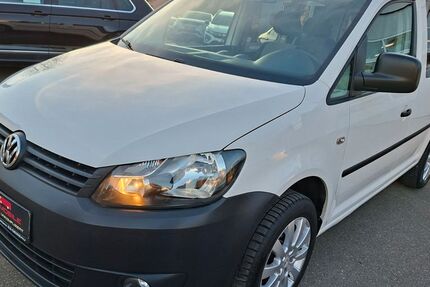 VW Caddy 225.381 km 6.999 &euro; Deizisau 73779