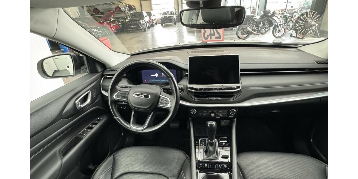 Jeep Compass S Plug-IN Hybrid 4WD 1.Hand Anhängerkplg 61.880 km 24.820 &euro; Lich 35423