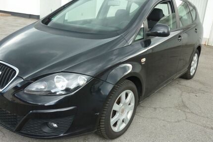 Seat Altea 112.000 km 4.950 € Essen 45144