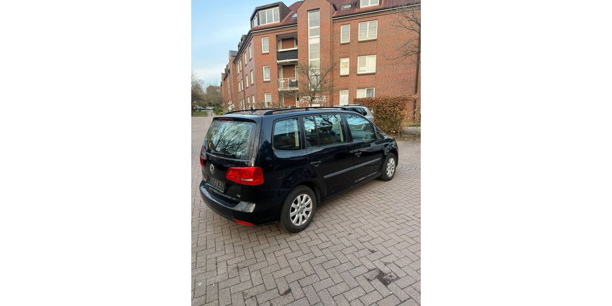 VW Touran 171.000 km 8.800 &euro; Hamburg 21079