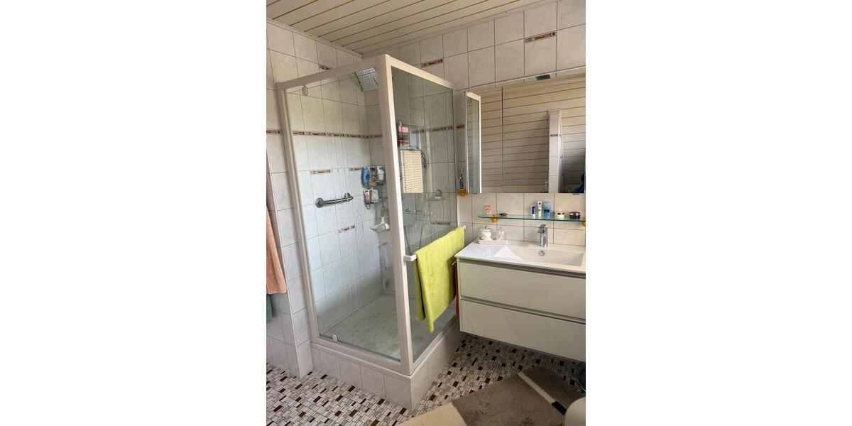 Einfamilienhaus Gemünden am Main - 5 Zimmer, 160 m&sup2;, 1.350&euro; | Angebot:26121488