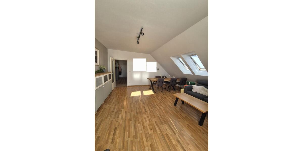 Dachgeschoßwohnung Uetze - 4 Zimmer, 111 m&sup2;, 860&euro; | Angebot:25434083