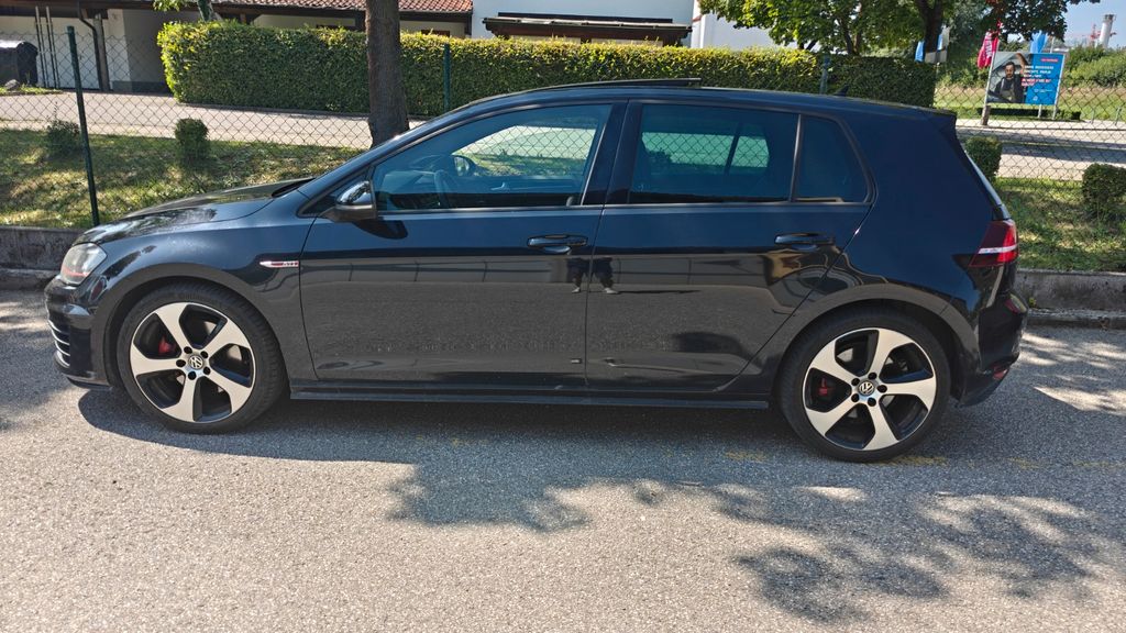 VW Golf 115.000 km 15.850 &euro; Pfarrkirchen 84347