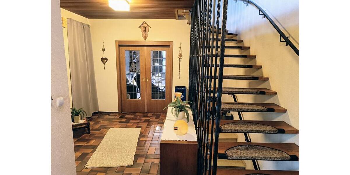Mehrfamilienhaus, Wohnhaus Obernzell / Erlau Obernzell - 7 Zimmer, 251 m&sup2;, 399.000&euro; | Angebot:26475859
