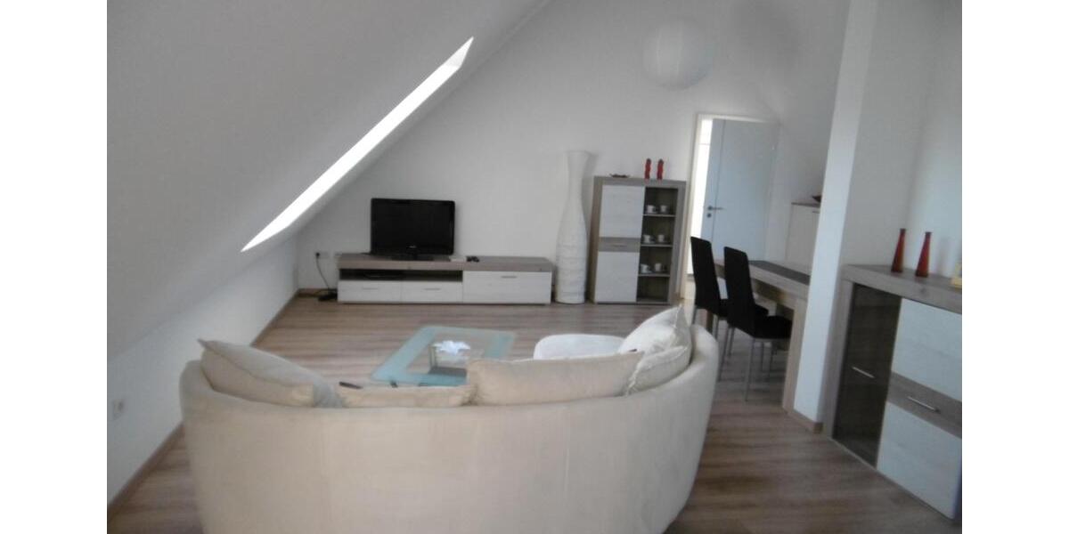 Dachgeschoßwohnung Schwenningen - 1 Zimmer, 35 m&sup2;, 550&euro; | Angebot:26670237