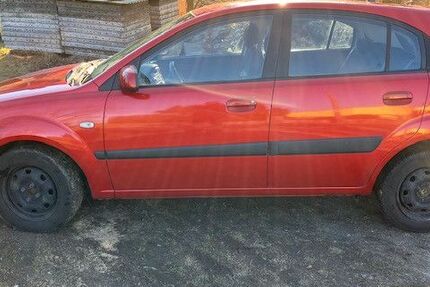 Kia Rio 195.000 km 1.850 &euro; Pulsnitz 01896