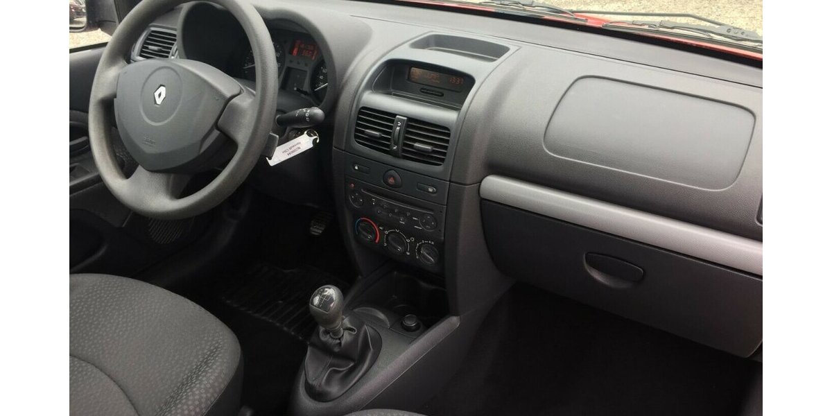 Renault Clio Campus YAHOO,8 Fach Bereift,Tüv Neu! 161.000 km 3.250 &euro; Himmelkron 95502