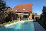 Doppelhaushälfte in top Lage mit Pool und Sauna!!!