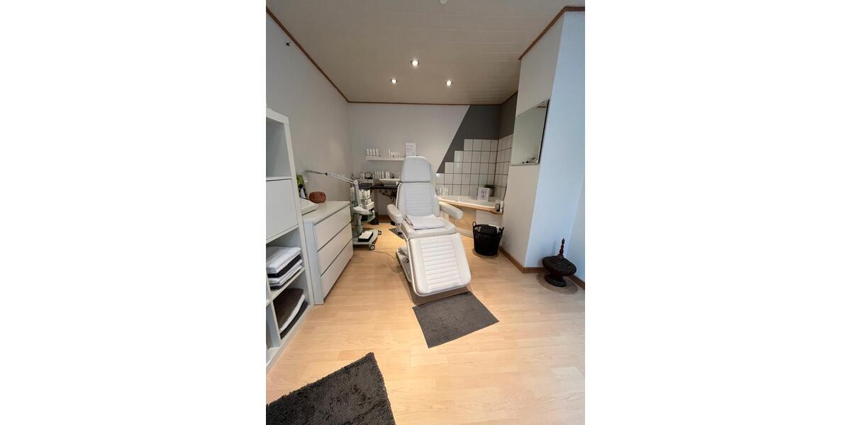 Schönes Fachwerkhaus für Ihre Selbständigkeit zimmer