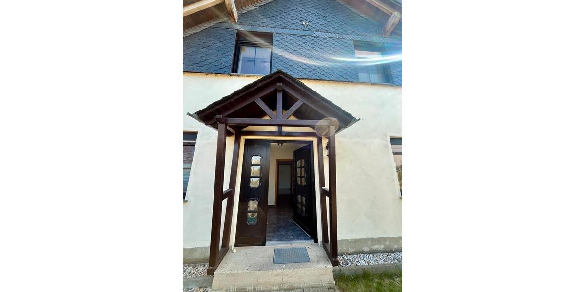 Doppelhaushälfte Markranstädt - 5 Zimmer, 180 m&sup2;, 1.500&euro; | Angebot:24720220