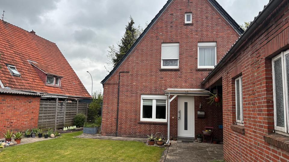 Mehrfamilienhaus, Wohnhaus Neuenhaus - 7 Zimmer, 180 m&sup2;, 275.000&euro; | Angebot:26235639