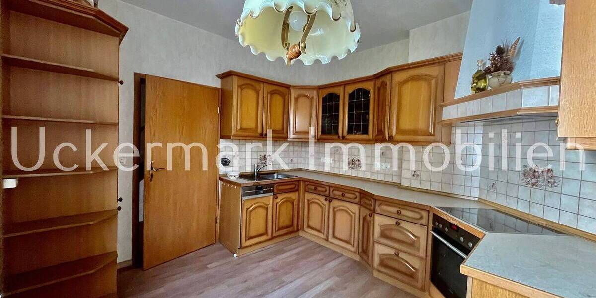 Einfamilienhaus Gramzow - 6 Zimmer, 140 m&sup2;, 320.000&euro; | Angebot:26066463