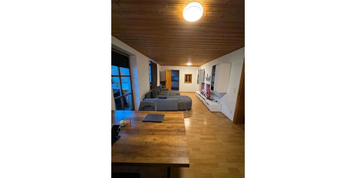 2 Zimmer Wohnung im 1. OG 2 zimmer