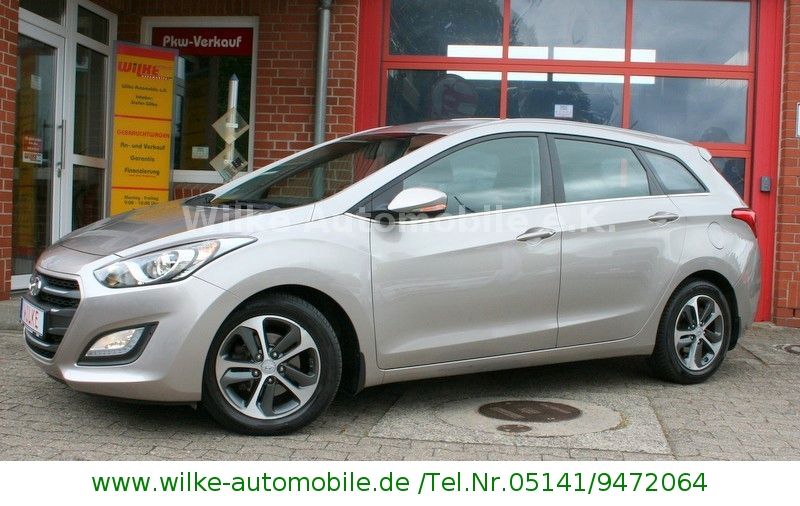 Hyundai i30 112.000 km 11.990 &euro; Celle 29221