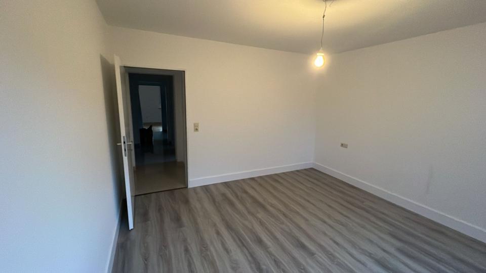 Attraktive 3-Zimmer Wohnung mit Balkon, Stellplatz in Neheim Rush
