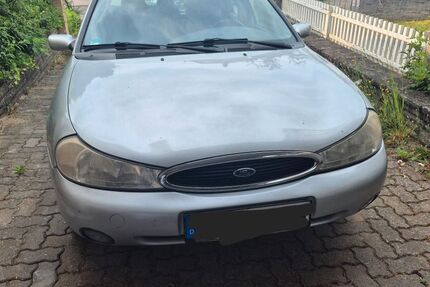 Ford Mondeo 129.000 km 2.300 &euro; Minden 32423