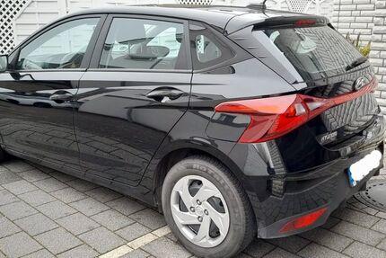 Hyundai i20 65.000 km 14.000 &euro; Neukirchen- Vluyn 47506